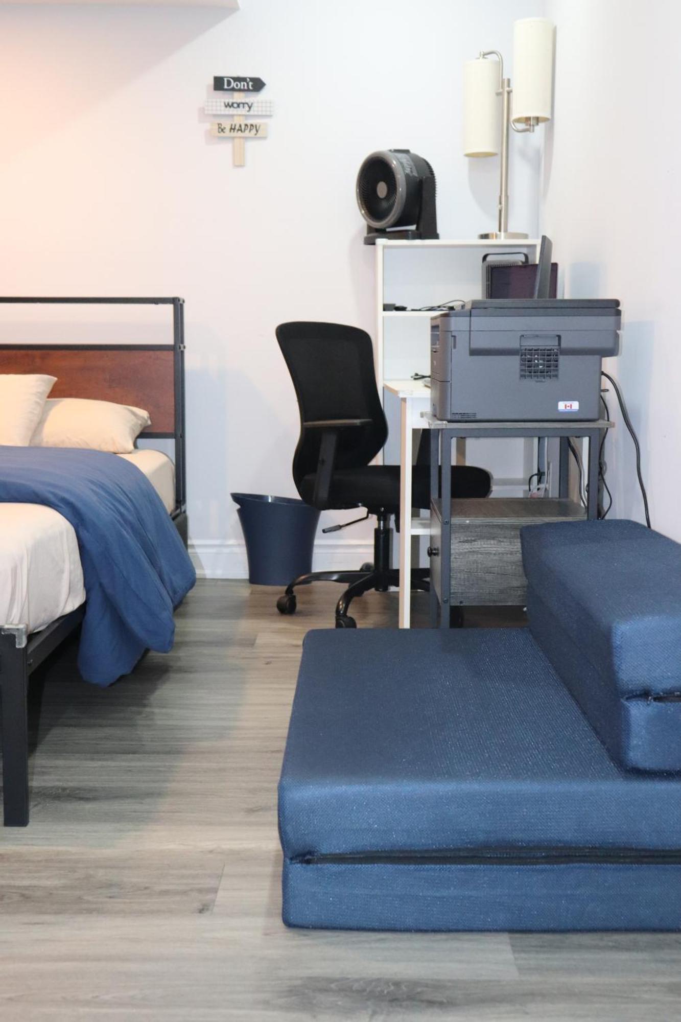 Garden 2 Bedroom Apt - Free Parking Wifi Laundry Workstation Brampton Ngoại thất bức ảnh